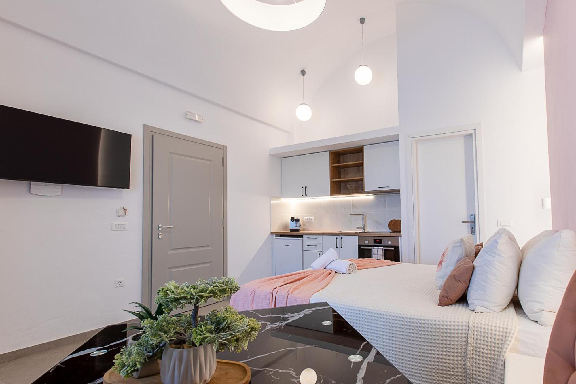 Santorini Villatzio Suites เมซาเรีย ภายนอก รูปภาพ