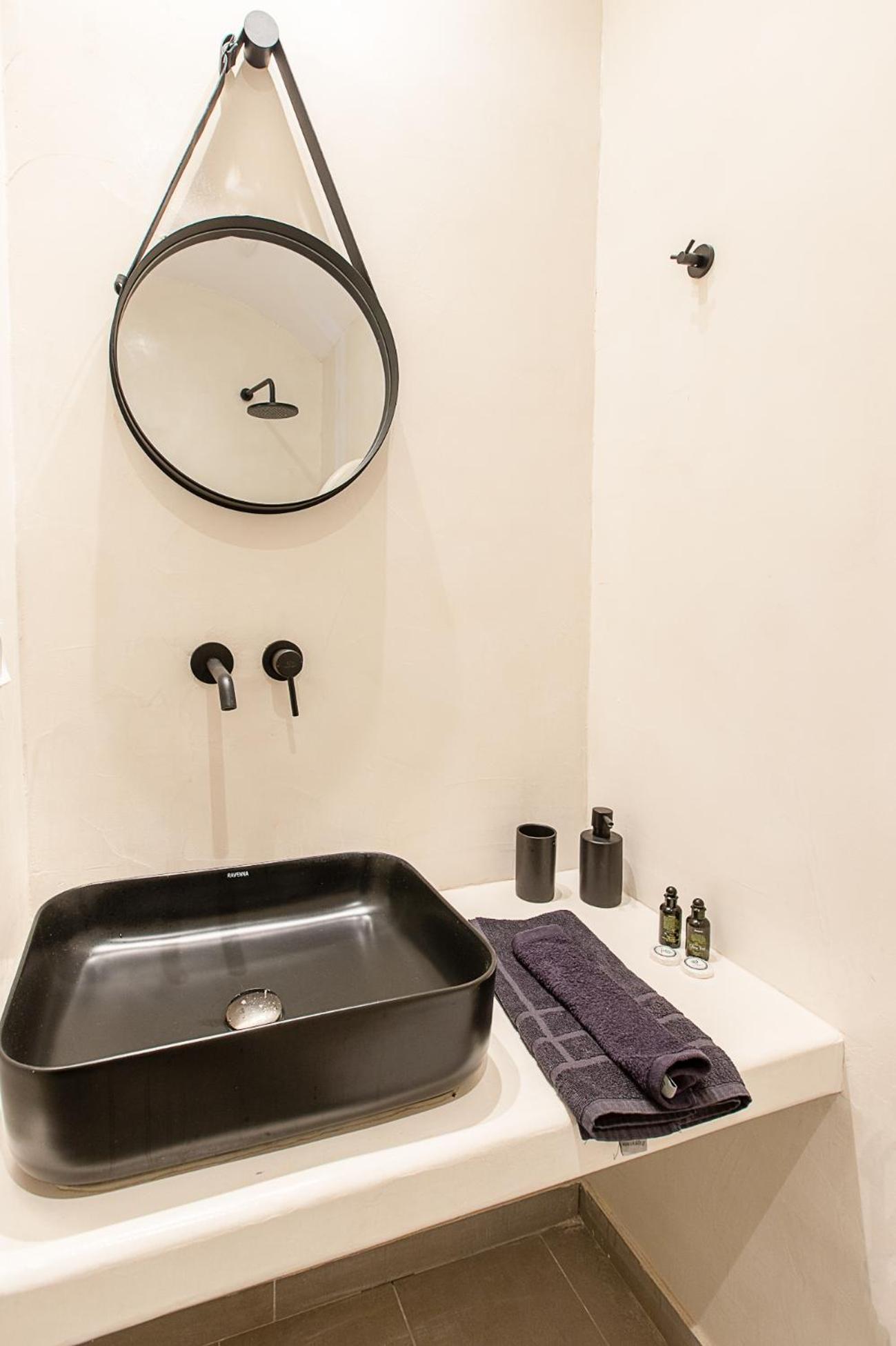 Santorini Villatzio Suites เมซาเรีย ภายนอก รูปภาพ