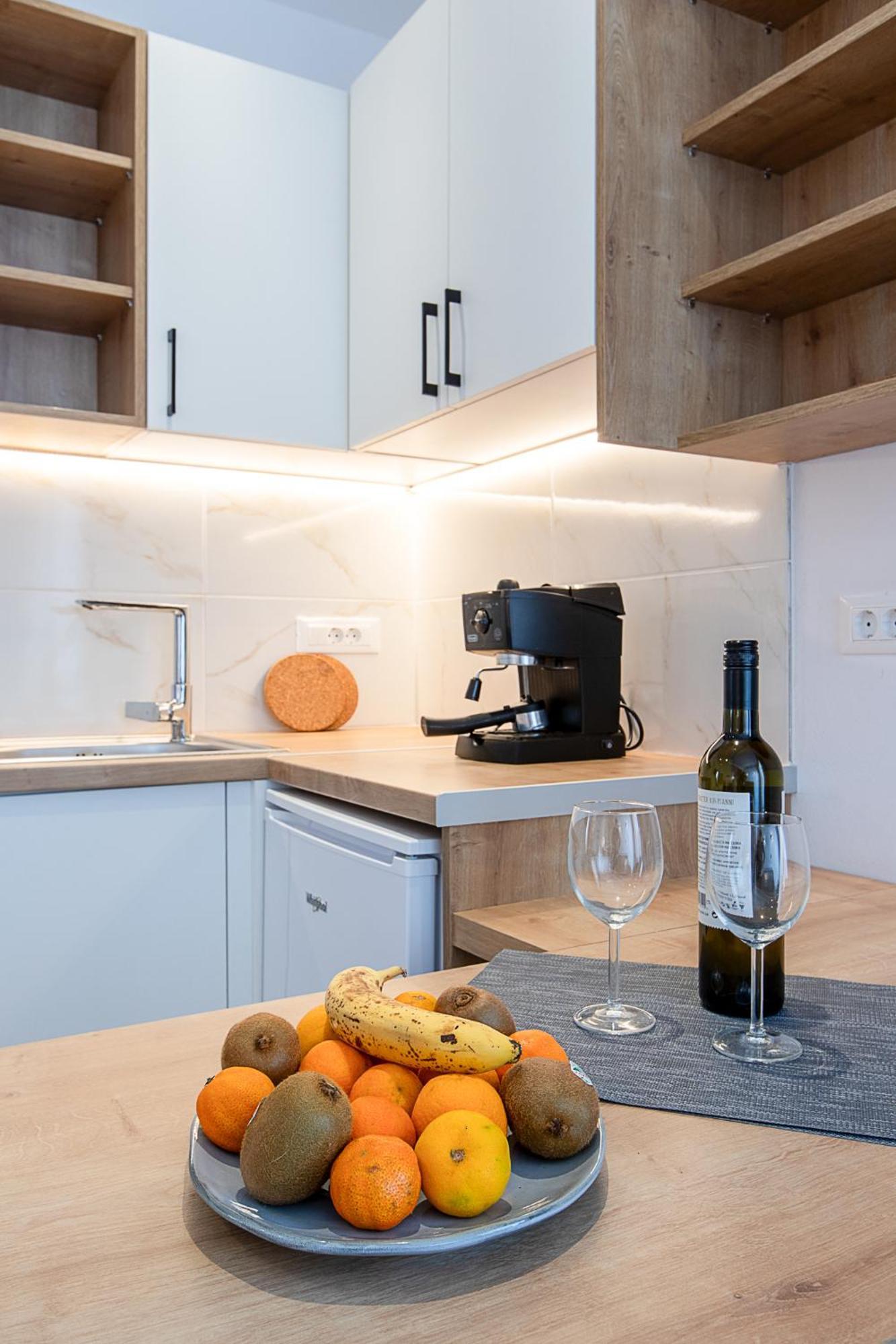 Santorini Villatzio Suites เมซาเรีย ภายนอก รูปภาพ