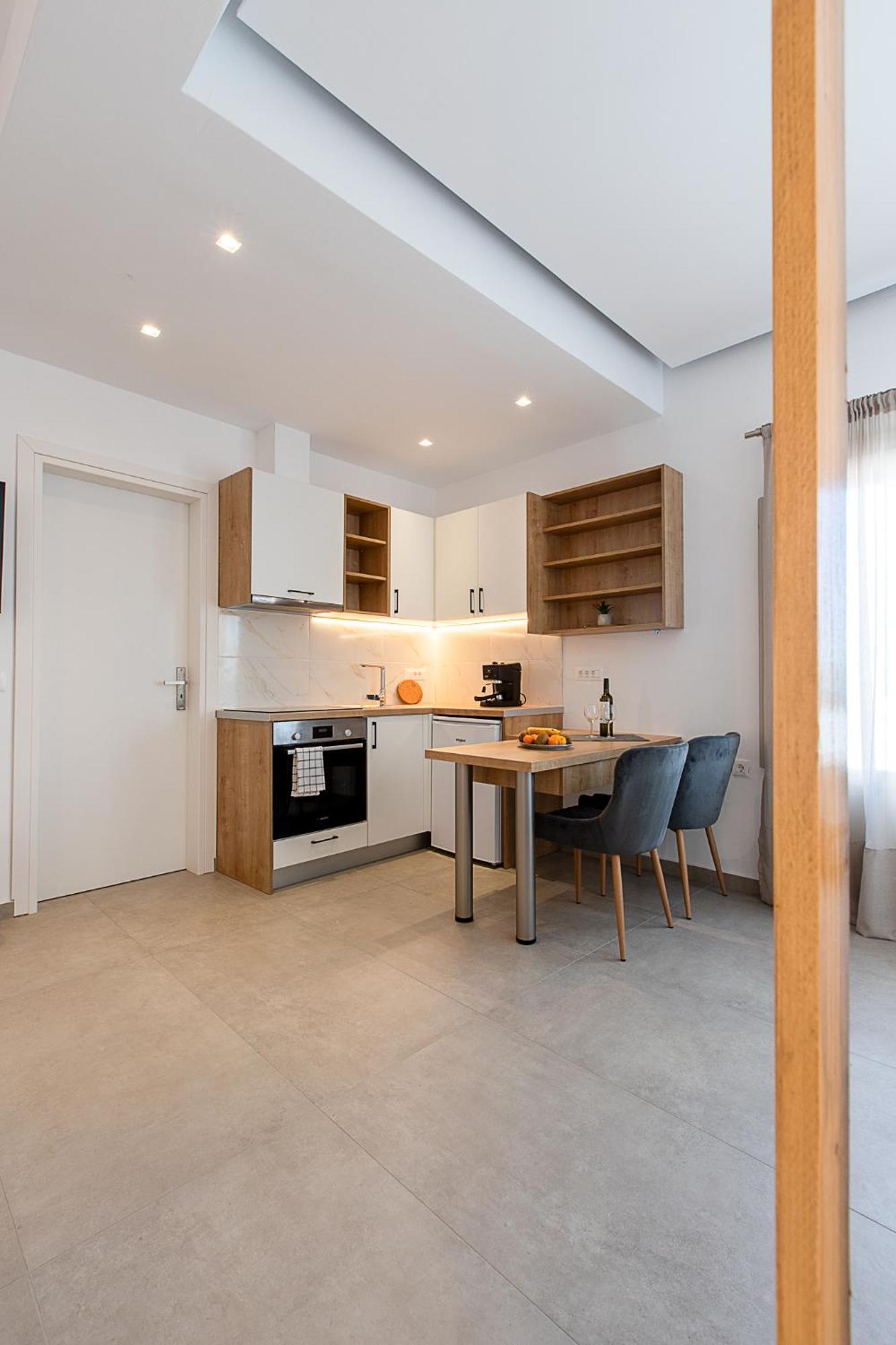 Santorini Villatzio Suites เมซาเรีย ภายนอก รูปภาพ