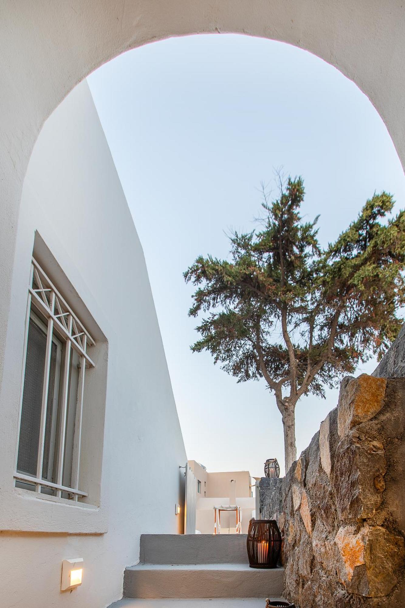 Santorini Villatzio Suites เมซาเรีย ภายนอก รูปภาพ