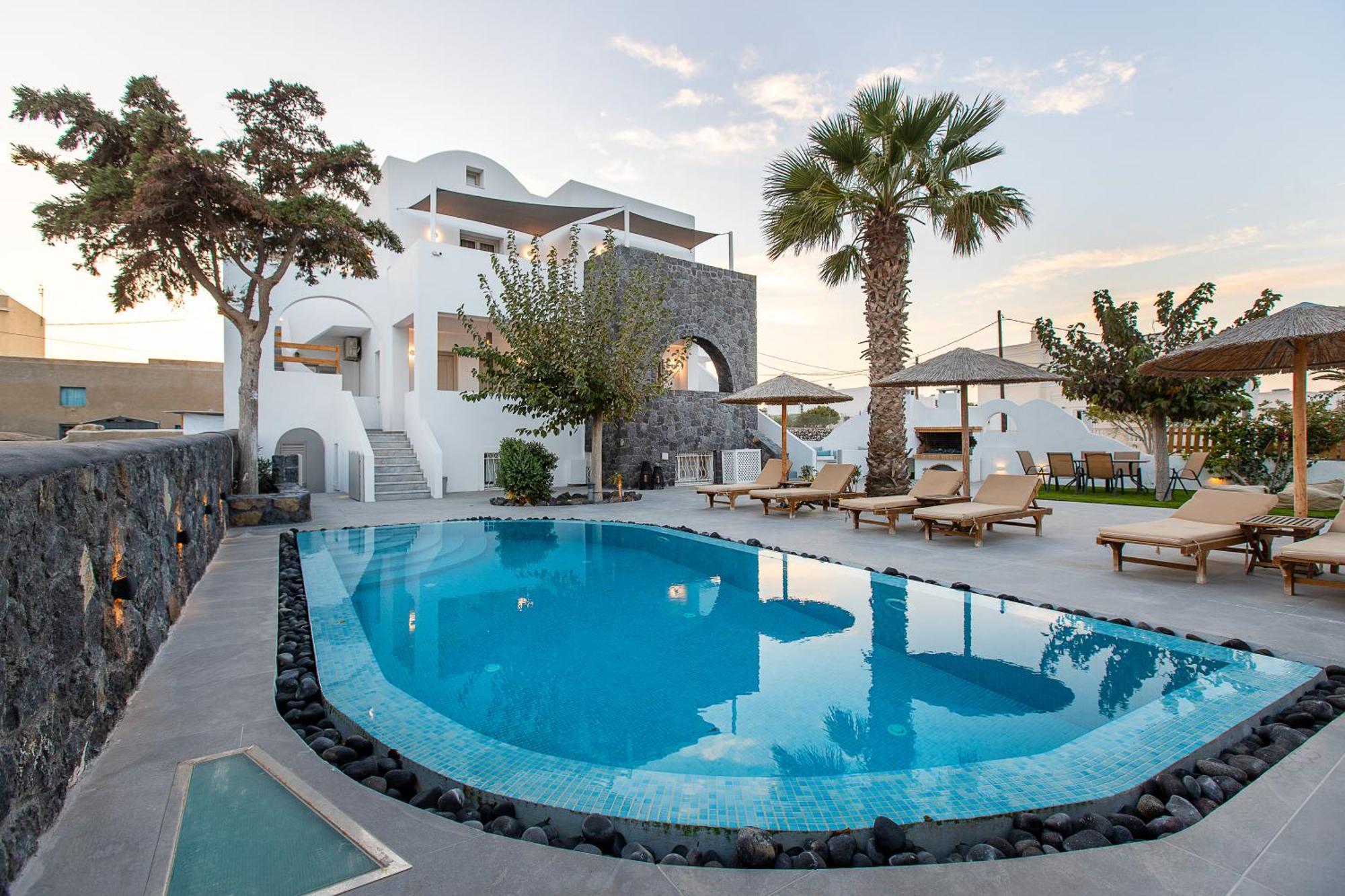 Santorini Villatzio Suites เมซาเรีย ภายนอก รูปภาพ