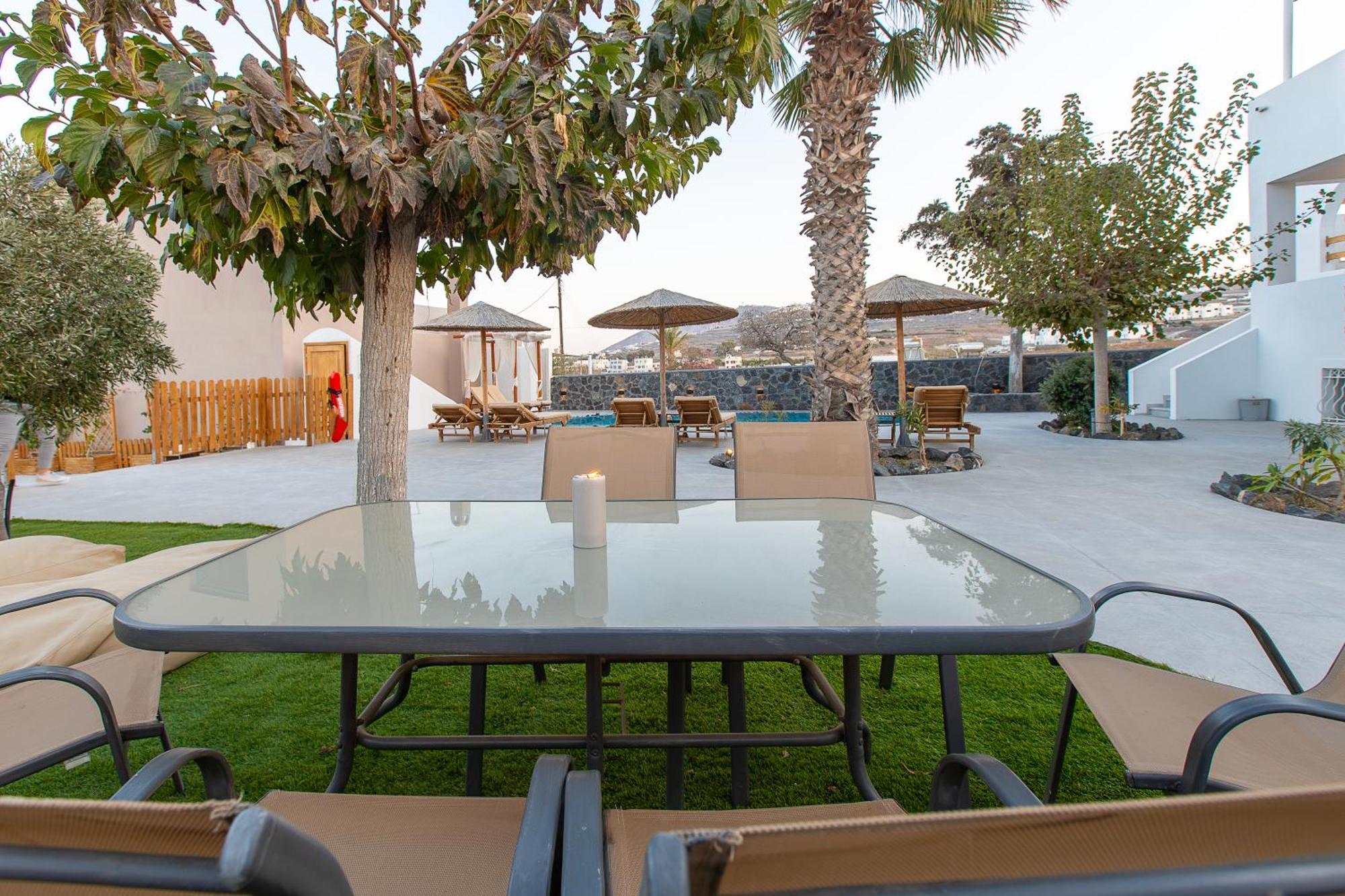 Santorini Villatzio Suites เมซาเรีย ภายนอก รูปภาพ
