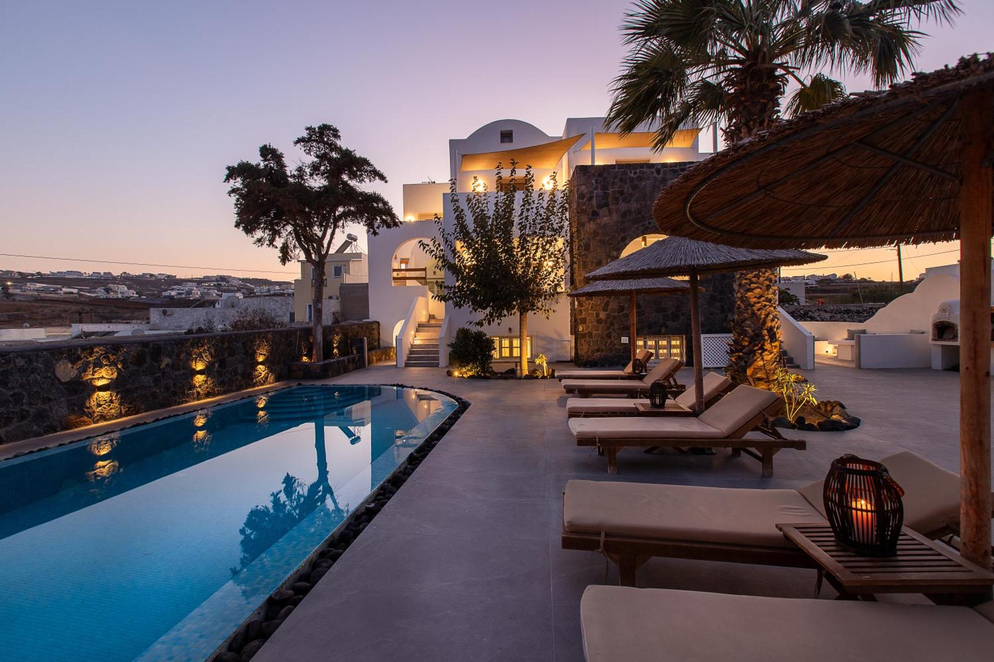 Santorini Villatzio Suites เมซาเรีย ภายนอก รูปภาพ
