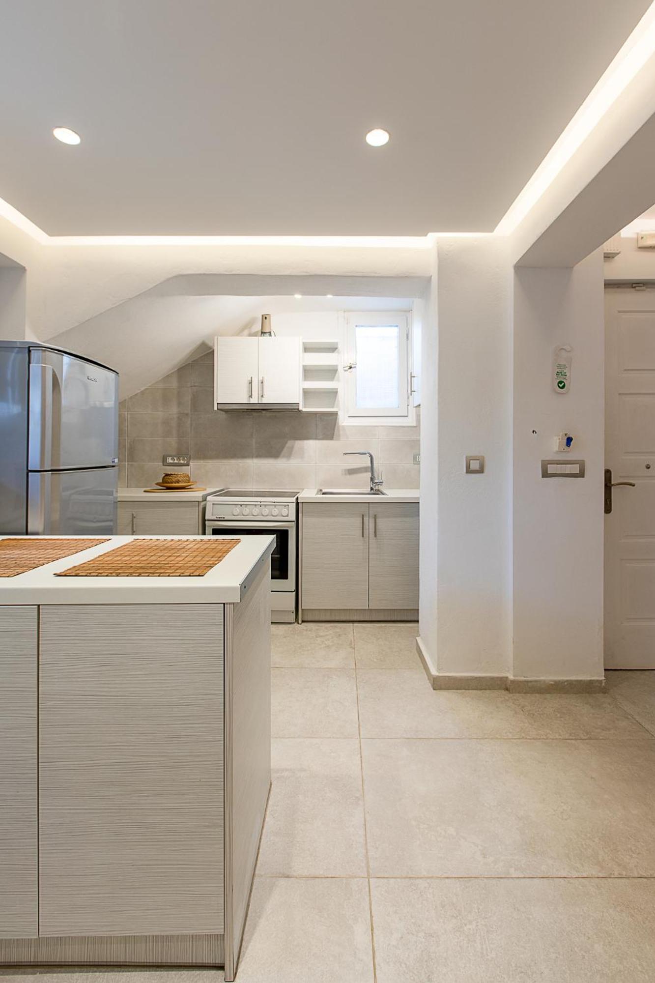 Santorini Villatzio Suites เมซาเรีย ภายนอก รูปภาพ